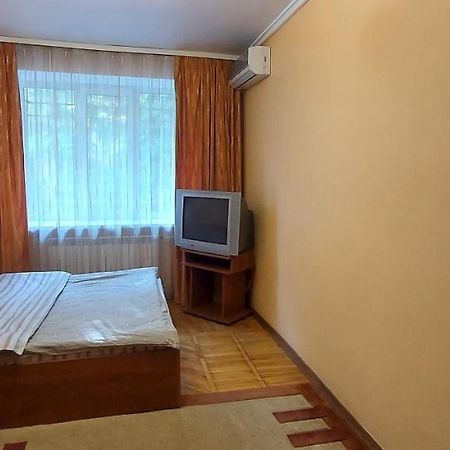 Воздухофлотский Проспект Kyiv Exterior photo